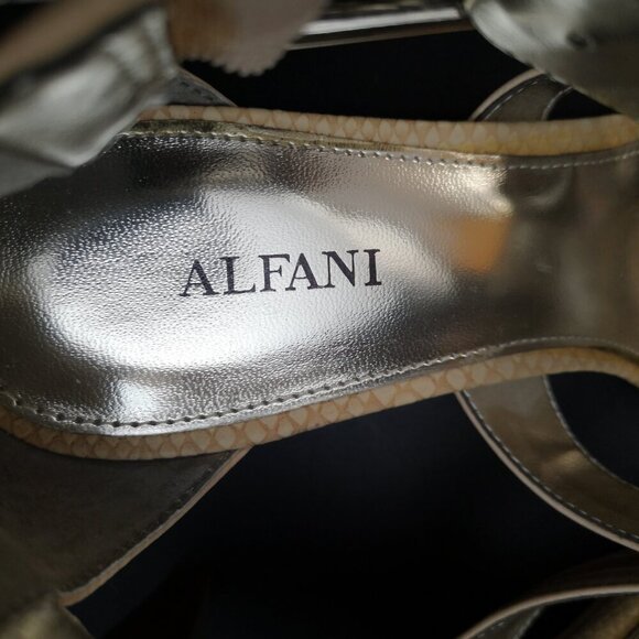 Alfani Ladies Size 8 Tan 2 Buckle Closure Leather Upper Odette Heels - Picture 4 of 10